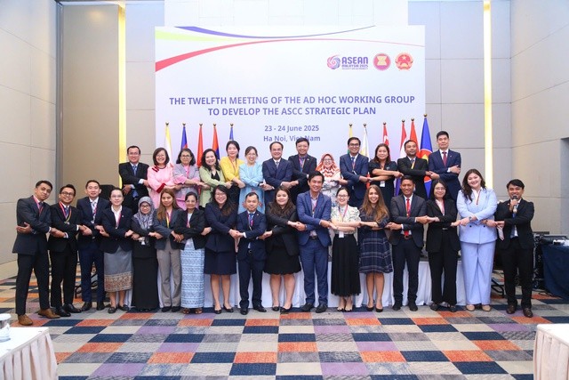 การประชุมครั้งที่ 12 กลุ่มปฏิบัติงานเกี่ยวกับการจัดทำแผนการเชิงยุทธศาสตร์คณะมนตรีประชาคมสังคมและวัฒนธรรมอาเซียน - ảnh 1