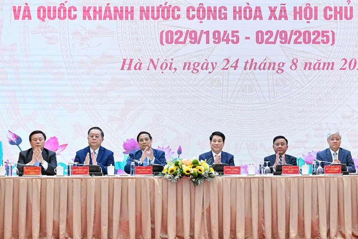 การประชุมผู้นำพรรคและรัฐกับตัวแทนดีเด่นทั่วประเทศ - ảnh 1