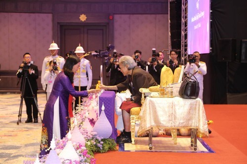 รายการตอบจดหมายคุณผู้ฟังวันที่ 25 ตุลาคม - ảnh 1