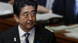 Japan PM says China must stay open to dialog - ảnh 1