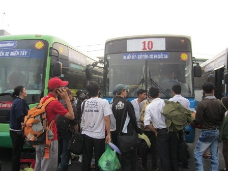 Providing for HCMC labor’s Tet celebration - ảnh 1