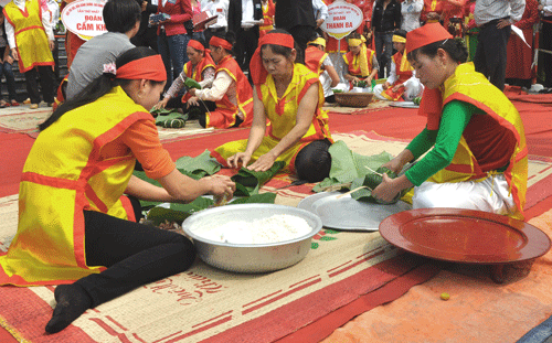 1st Chung cake, Day cake competition opens - ảnh 1