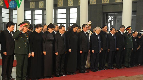 Funeral service for General Vo Nguyen Giap - ảnh 2