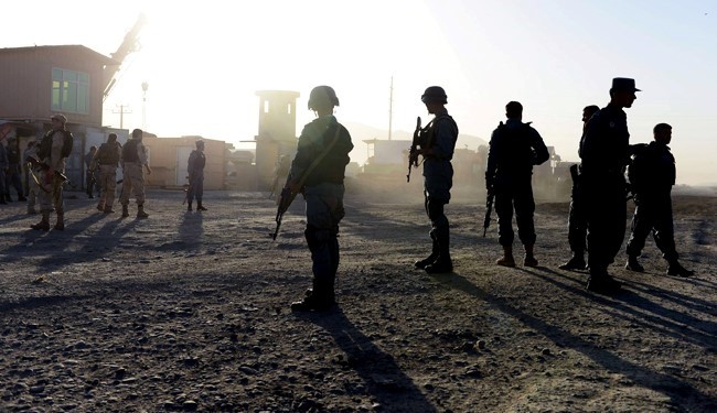 Taliban attacks Kabul airport and US military base - ảnh 1