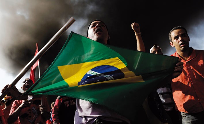 Brazil homeless workers protest in World Cup host city - ảnh 1