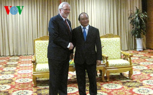 Deputy PM receives outgoing US Ambassador - ảnh 1