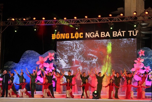 Fallen female volunteers at Dong Loc T-junction commemorated - ảnh 1