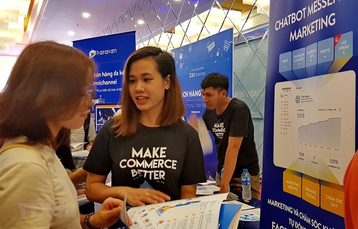 Vietnam Online Marketing Forum introduces latest e-commerce trends - ảnh 1