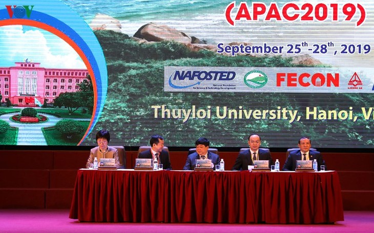 International conference responds to coastal erosion, saline intrusion - ảnh 1