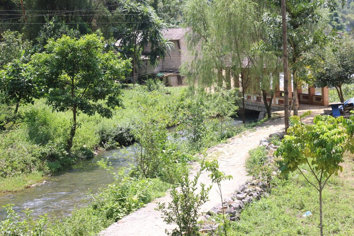 Rock stilt houses of Tay ethnic people in Cao Bang province - ảnh 3