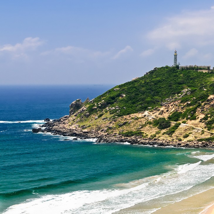 The pristine coastal beauty of Phu Yen province - ảnh 3