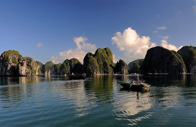 Lan Ha Bay – a paradise on earth - ảnh 2