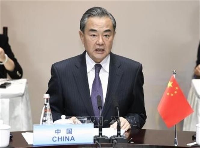 Chinese Foreign Minister says world must avoid a new Cold War - ảnh 1