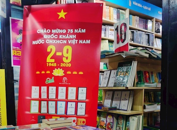 Virtual book exhibition celebrates National Day - ảnh 1