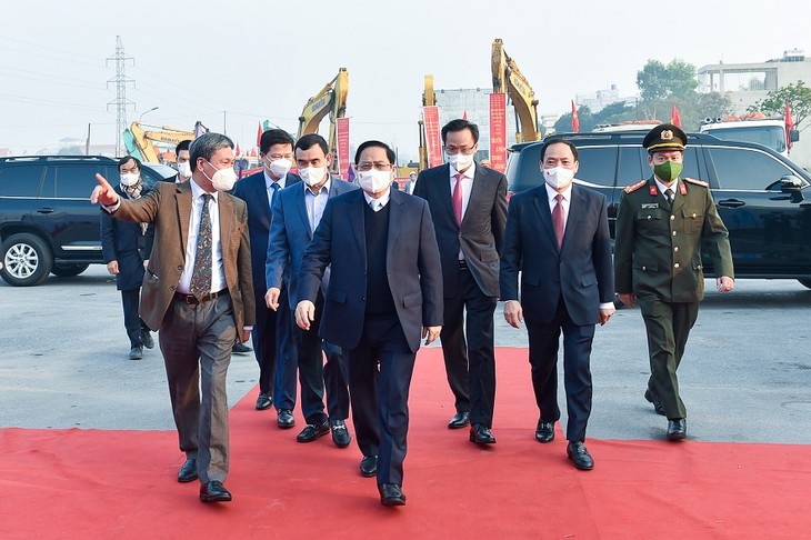 Strategic transportation projects begin in Hung Yen  - ảnh 2