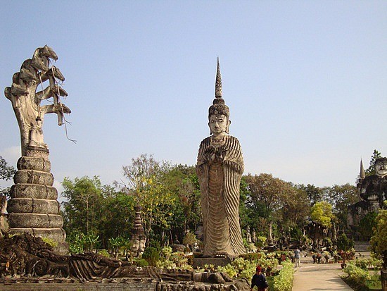 Parlamentspräsident Nguyen Sinh Hung besucht Provinz Udon Thani in Thailand - ảnh 1