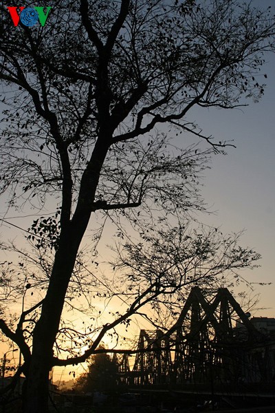 Long Bien–Brücke mit dem Stempel von Raum und Zeit - ảnh 1