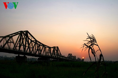 Long Bien–Brücke mit dem Stempel von Raum und Zeit - ảnh 13