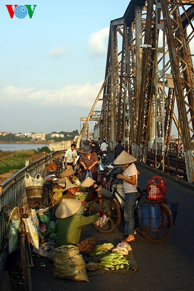 Long Bien–Brücke mit dem Stempel von Raum und Zeit - ảnh 7