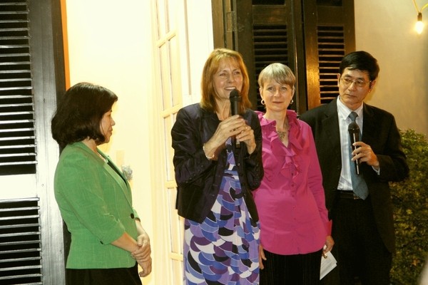 Vizepräsidentin des Deutschen Bundestages auf Vietnam-Besuch - ảnh 1