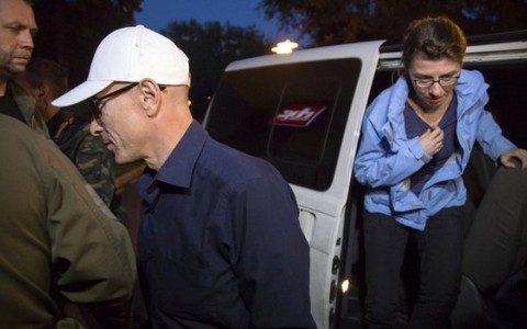 Ukraine: die zweite OSZE-Beobachtergruppe wieder frei - ảnh 1