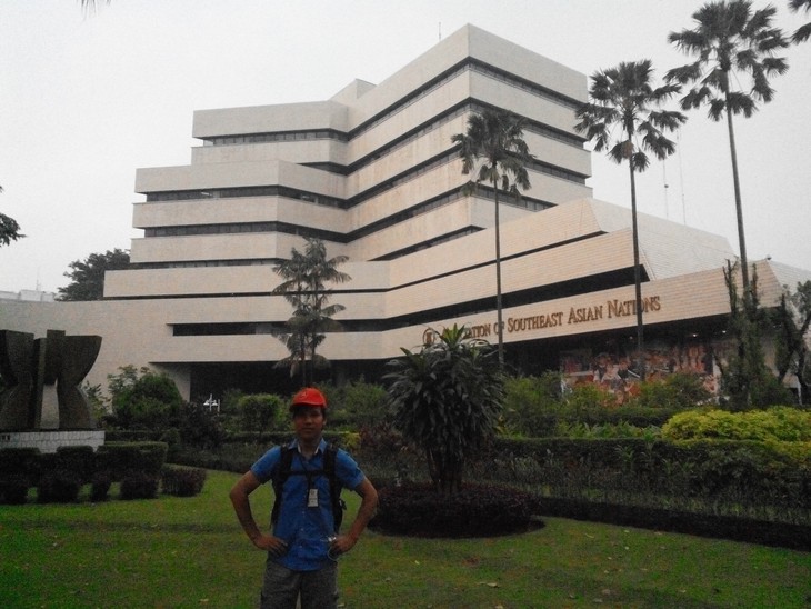 Die Reise in zehn ASEAN-Ländern von Bui Quang Binh zur Werbung für Vietnam - ảnh 2