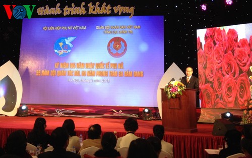 Treffen zum internationalen Frauentag in Hanoi - ảnh 1