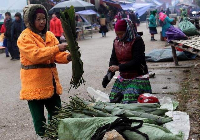 Markttag am Sonntag im Kreis Meo Vac - ảnh 7