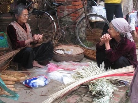 Schönheit der Strohhüte des Dorfes Chuong - ảnh 5