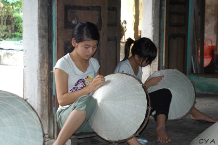 Schönheit der Strohhüte des Dorfes Chuong - ảnh 7