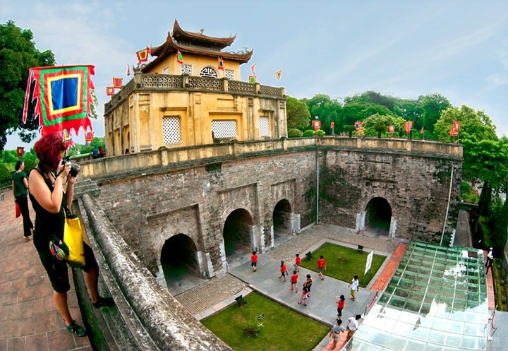 Fotoausstellung “Hanoi in mir” in Thang Long-Zitadelle - ảnh 3