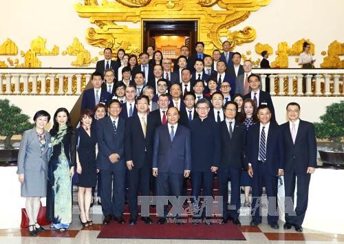 Premierminister appelliert an Hongkonger Unternehmen für Investition in die Infrastruktur in Vietnam - ảnh 1