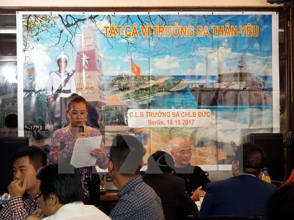 Aktivitäten von Vietnamesen in Deutschland für das Heimatland - ảnh 1