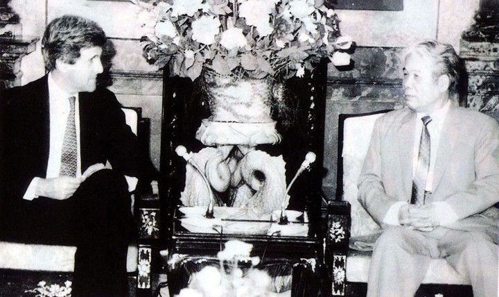 Treffen zwischen dem ehemaligen KPV-Generalsekretär Do Muoi und Spitzenpolitikern weltweit - ảnh 23