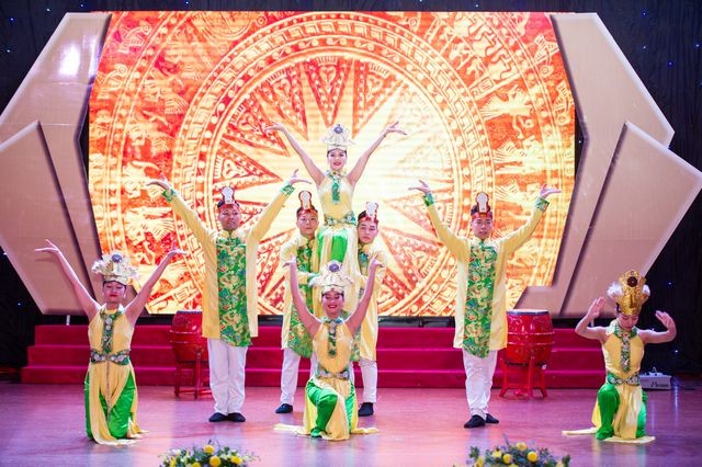 Programm “Heiliges Blut Lac Hong” - ảnh 1