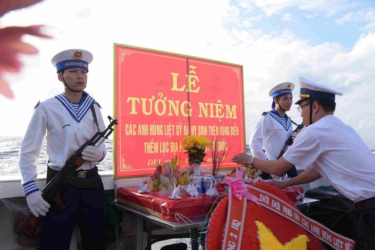 Neujahrsfest Tet für Offiziere und Soldaten des Wachturms DK1 - ảnh 5