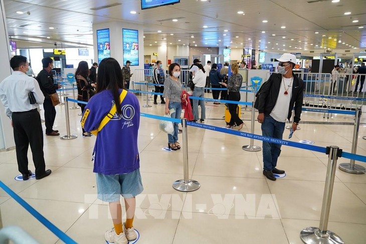 Ausländische Zeitungen loben Erfolge Vietnams in der Bekämpfung der Covid-19 - ảnh 1
