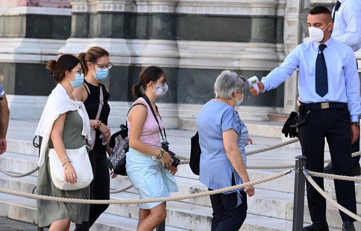 Mehr als 27 Millionen Covid-19-Infektionsfälle in der Welt bestätigt - ảnh 1