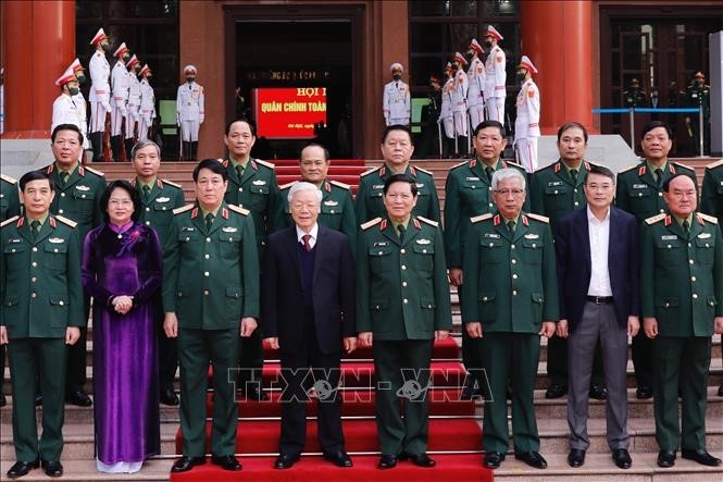 KPV-Generalsekretär Nguyen Phu Trong leitet Konferenz der zentralen Militärkommission  - ảnh 1