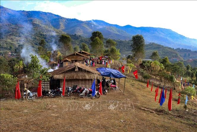 Wiederbelebung zahlreicher Feste zum Neujahr 2021 - ảnh 1