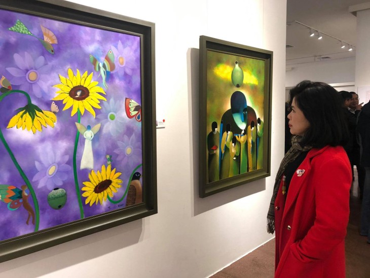 Private Ausstellung des Dichters Nguyen Quang Thieu - ảnh 1