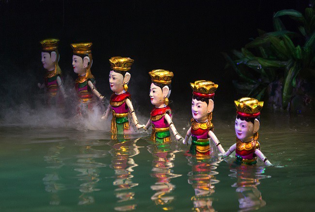 Einzigartiges Vietnam durch die Linse internationaler Fotografen - ảnh 19