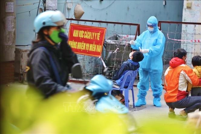 ​Vietnam bestätigt mehr als 15.000 Covid-19-Neuinfizierte im Inland binnen 24 Stunden - ảnh 1