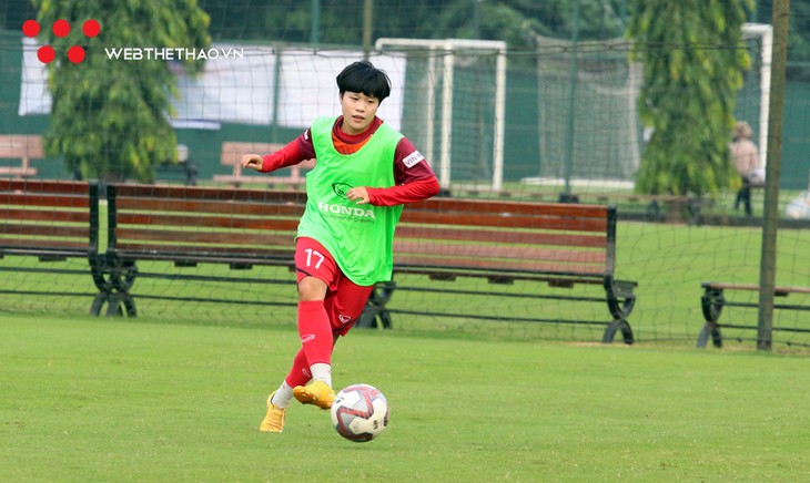 AFC zeichnet Innenverteidigerin Tran Thi Phuong Thao aus - ảnh 1