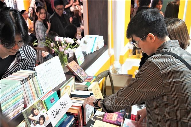 „Tag des Buchlesens” der vietnamesischen Studenten im russischen Moskau - ảnh 1