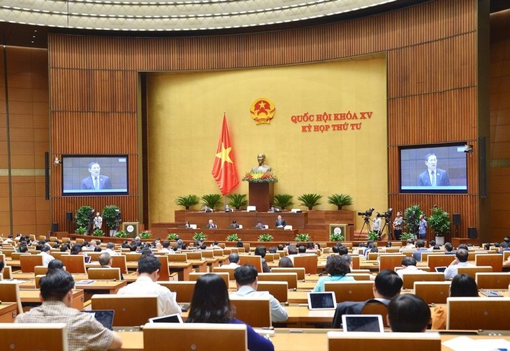 Parlament berät über Politik und Gesetz zur Sparsamkeit und Bekämpfung der Verschwendung - ảnh 1