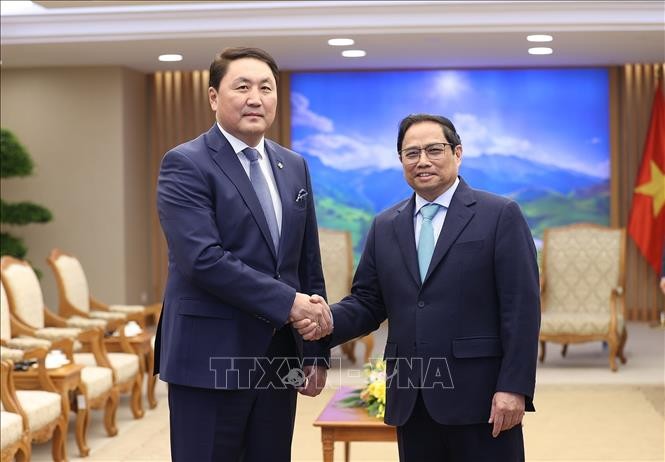 Vietnam und Mongolei verstärken Zusammenarbeit in Verteidigung - ảnh 1
