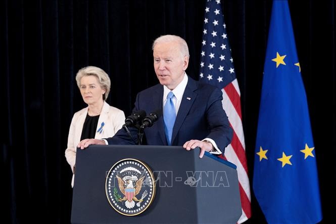 Biden und Ursula von der Leyen werden über saubere Energien und Lieferketten erörtern - ảnh 1