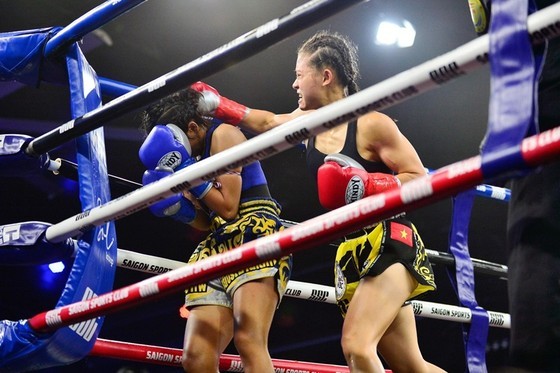 Thaiboxerin Huynh Ha Huu Hieu ist Weltmeisterin der WBC Muay International - ảnh 1