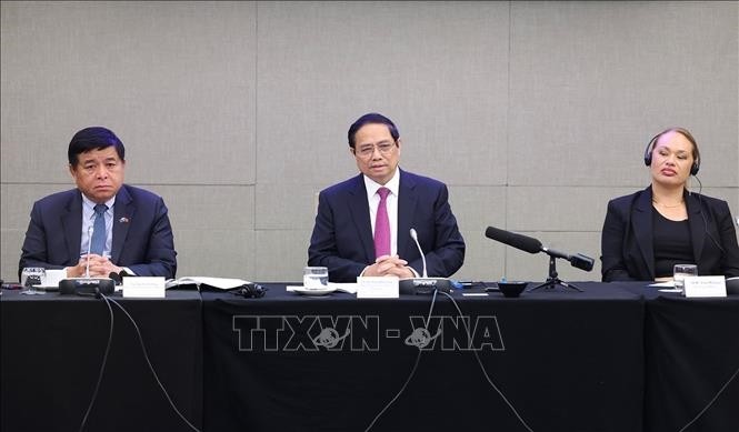 Premierminister Pham Minh Chinh führt Gespräch mit Unternehmern in Neuseeland - ảnh 1